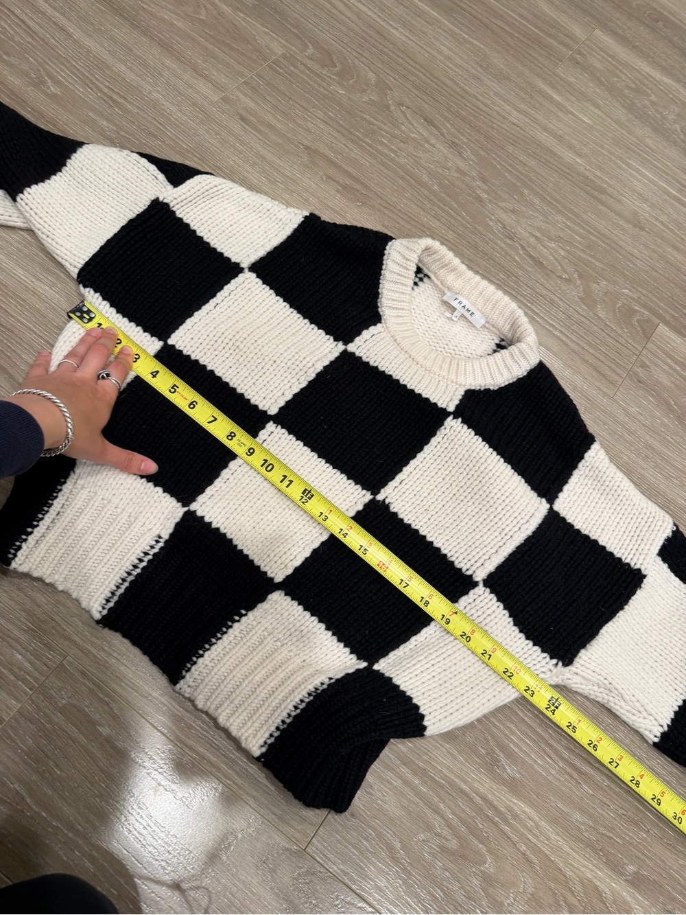 Frame Checkered Grid Sweater - Picture 8 of 9
